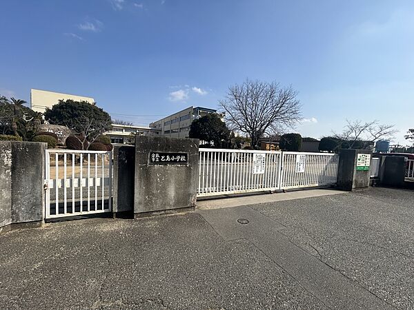 小学校 1300m 倉敷市立乙島小学校
