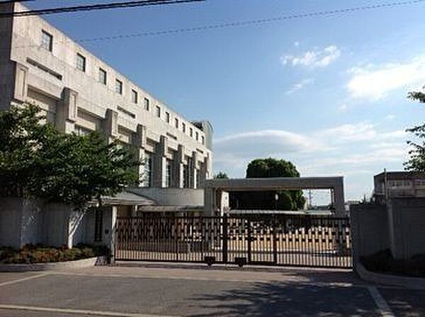 中百舌鳥小学校 460m