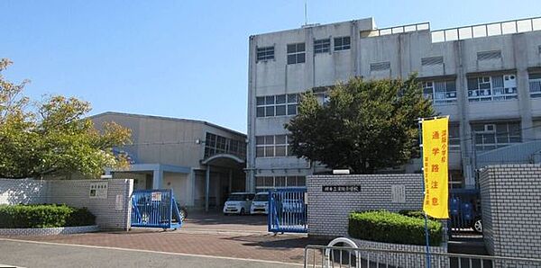 深阪小学校 410m
