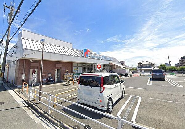 万代 泉北深阪店営業時間（10:00-21:00）電話番号（072-239-1252） 630m