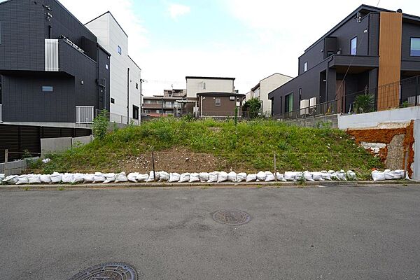 256m2超のゆとりある土地面積。現況更地のためプラン決定後スムーズに着工できます