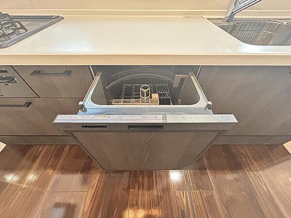 食洗機付き♪毎日の家事負担を軽減し、忙しいご家庭をサポートします。