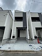 三ツ沢下町駅より徒歩9分 築3年5ヶ月 3階建の賃貸物件