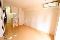 ディアフォルム幸町 205 2階1LDKのリビング/ダイニング