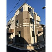 穴守稲荷駅より徒歩8分 築3年4ヶ月 3階建の賃貸物件