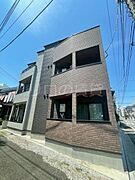 糀谷駅より徒歩1分 築3年3ヶ月 3階建の賃貸物件