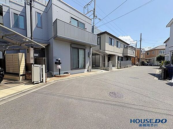 住宅街の奥まったところにございます