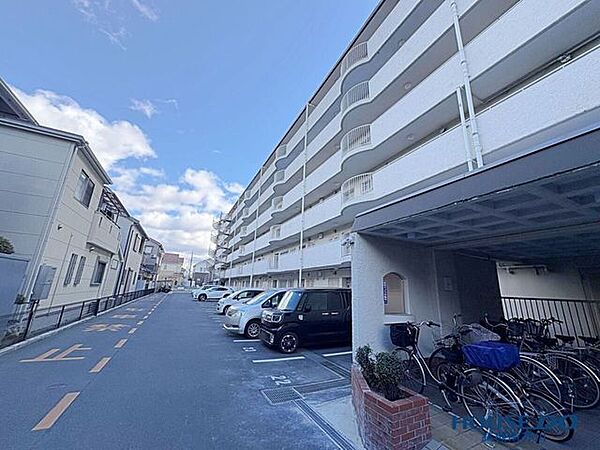 駐車場は現在空きがありません