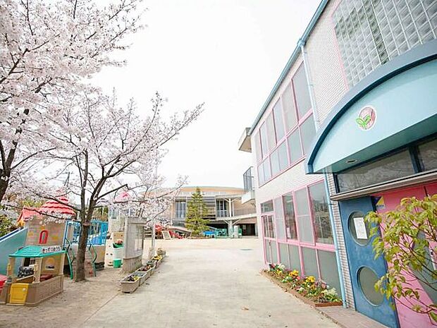 高槻双葉幼稚園 340m