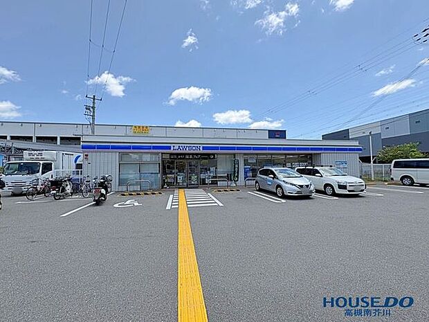 ローソン高槻下田部2丁目店 190m