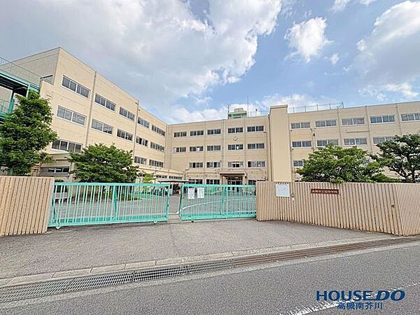 高槻市立冠中学校 320m