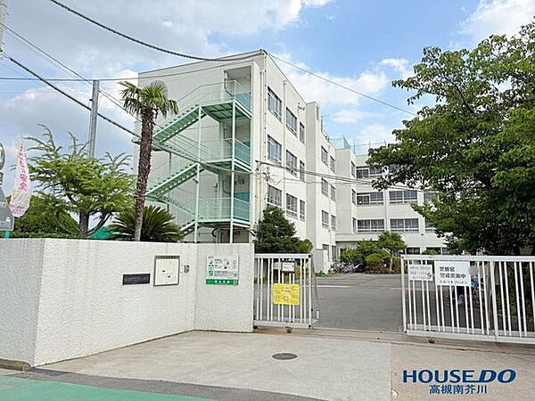 高槻市立冠小学校 440m