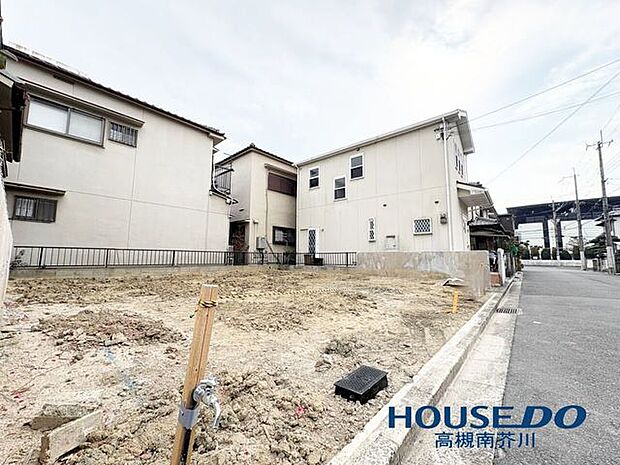 綺麗な四角形をした土地になっております。