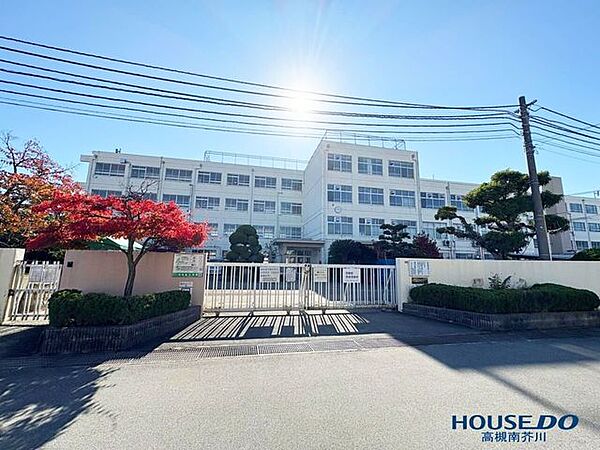 高槻市立五百住小学校 620m