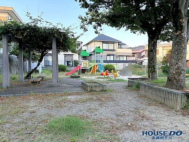 安岡寺西公園 310m