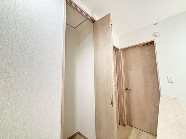 廊下にある収納です