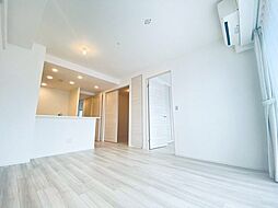 ブランニード河内小阪 3LDKのリビング/ダイニング