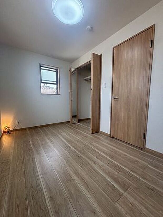 収納付きの洋室