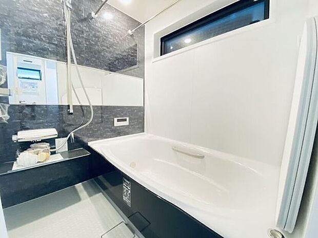 高級感のある浴室で1日の疲れを癒すことができます♪