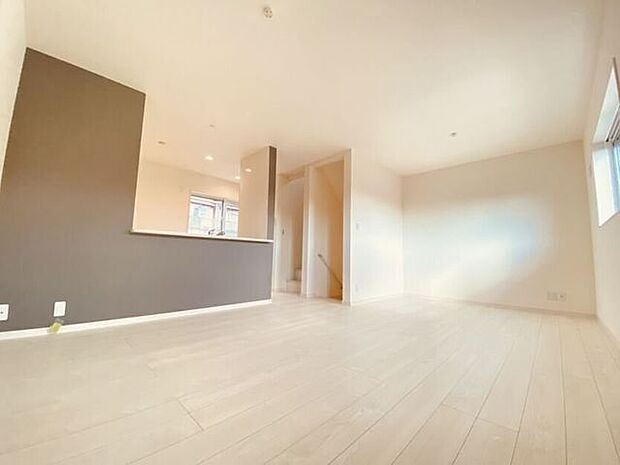 LDK17帖〜光もたっぷり入るリビングで家族との時間を過ごしましょう♪