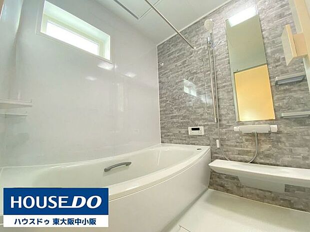 足を伸ばしてゆったりとくつろぎのバスタイム♪浴室乾燥機つき