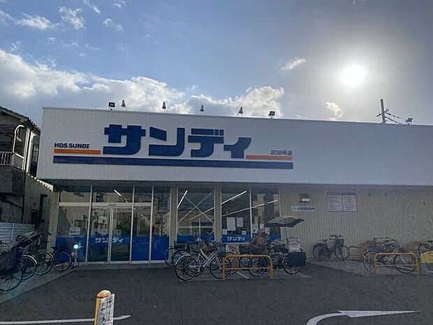 サンディ東大阪市近江堂2丁目19-7 870m