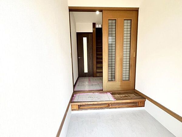 広い玄関です