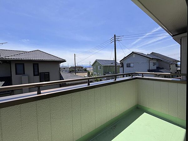 ～暖かな陽が差し込むバルコニー～