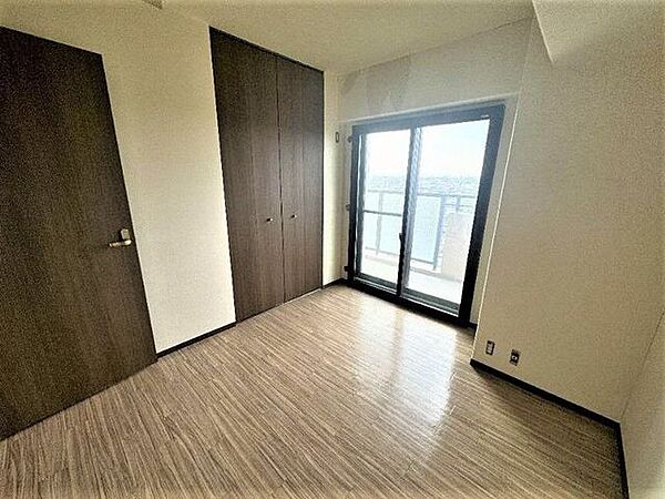 洋室5.2帖明るく風通しの良いお部屋です♪