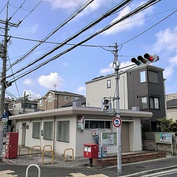 堺百舌鳥梅町郵便局 560m