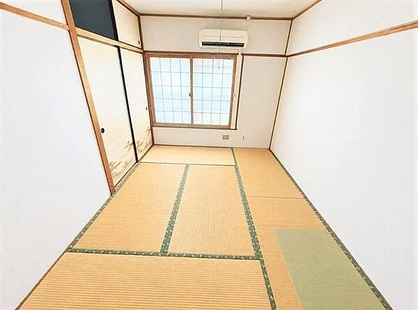 北東側6帖和室障子窓から優しい光がはいります♪和室から洋室へのリフォームも気軽にご相談ください♪