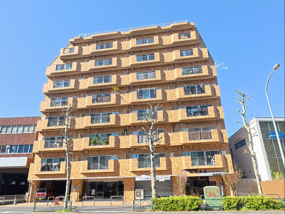 《外観》重厚感...