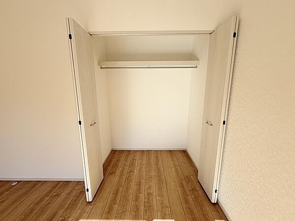 寝室収納