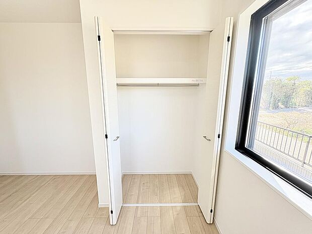 洋室(5.75帖)収納