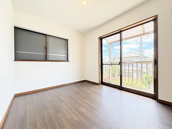 洋室（5.3帖）
