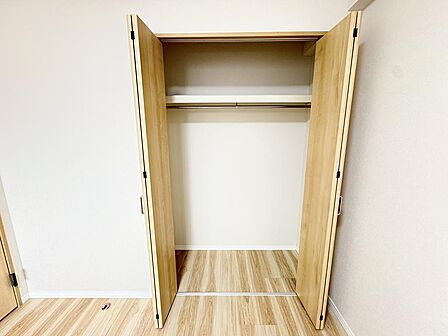 洋室（6帖）収納