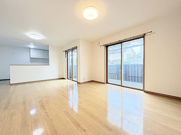 リビング/ダイニングを拡大表示