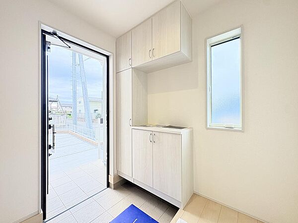 玄関を拡大表示