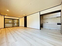 前橋市広瀬町２丁目　中古住宅 4LDKのリビング/ダイニング