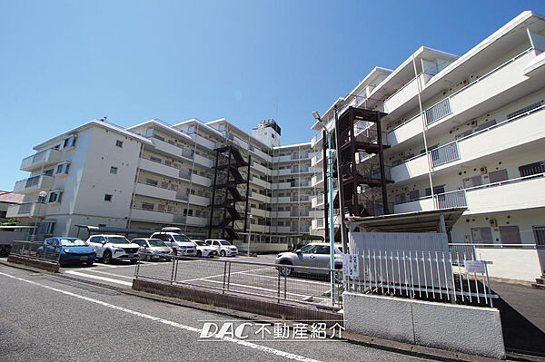 総戸数96戸の中規模マンションです！