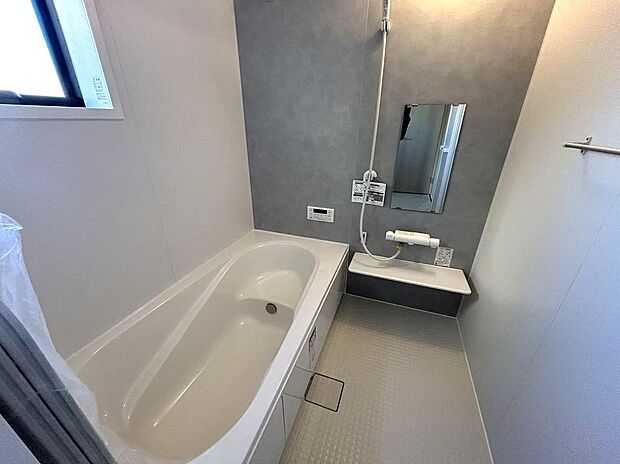 追い焚き機能。浴室乾燥機。