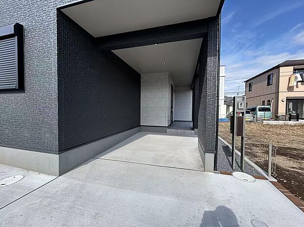 ビルトインガレージで雨の日も安心