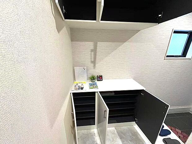 シューズボックス