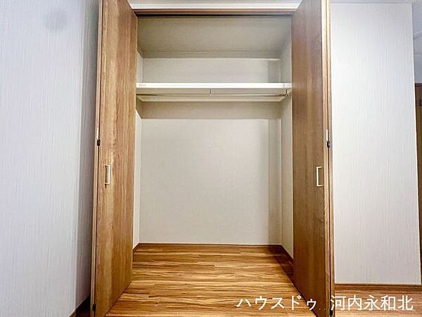 大容量収納でお部屋をいつでも広々と保てます。