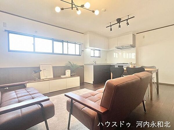 リビング/ダイニングを拡大表示