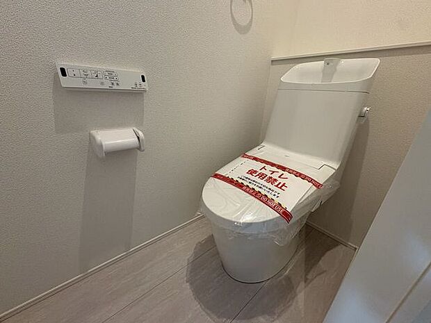 温水洗浄便座♪寒い季節も快適です♪