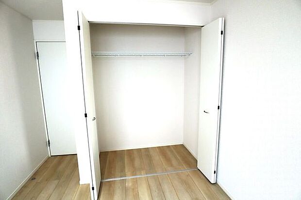 クローゼット　同仕様　全室収納付き♪お部屋がスッキリ片付きます♪