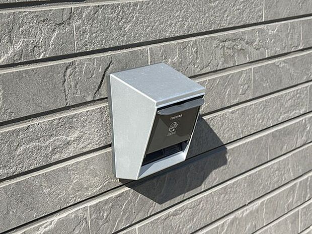 EVコンセント　外壁にはEV車用のコンセントが標準装備！