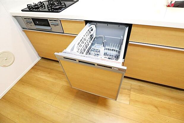 食器洗浄乾燥機 同仕様 時短、節水に役立つ食洗機が標準装備!