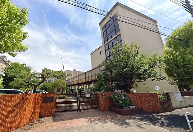 黄金中学校 450m